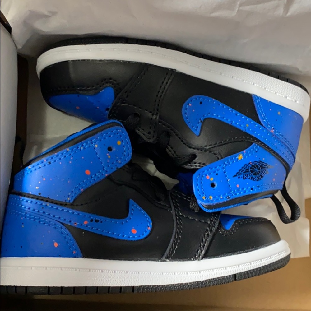 7c Jordan 1 mids